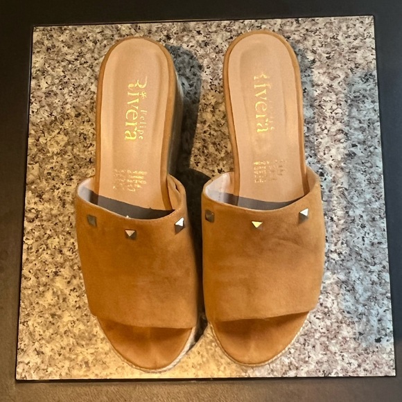 Felipe Rivera Platform Sandals - Picture 3 of 7